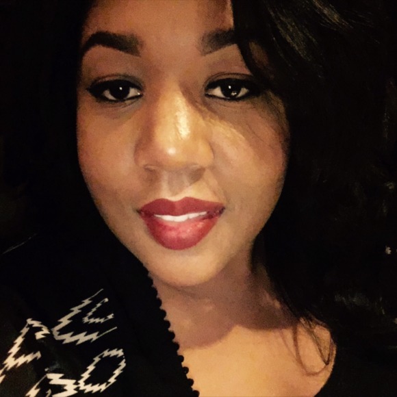 Meet the Posher Other - Meet your Posher, Amanda